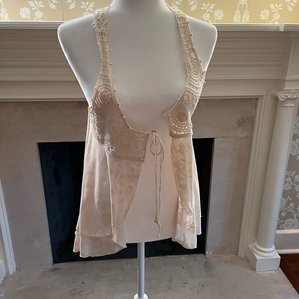 Cute simple crocheted light top